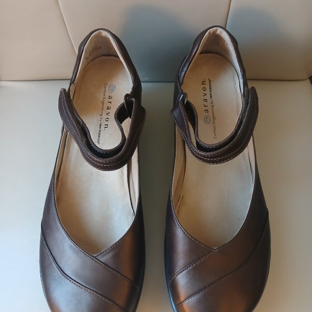 ARAVON by New Balance brown leather shoes Size 9B - Picture 2 of 8